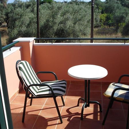 Ionian Breeze Studios Frínion Dış mekan fotoğraf