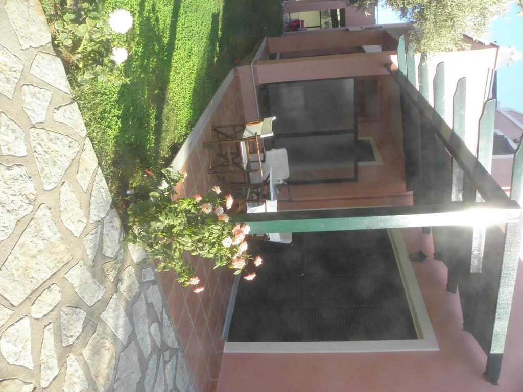 Ionian Breeze Studios Frínion Dış mekan fotoğraf